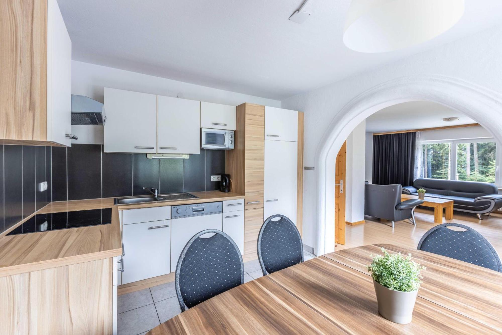 Hartkaiser Rooms And Apartments เอลล์เมา ภายนอก รูปภาพ